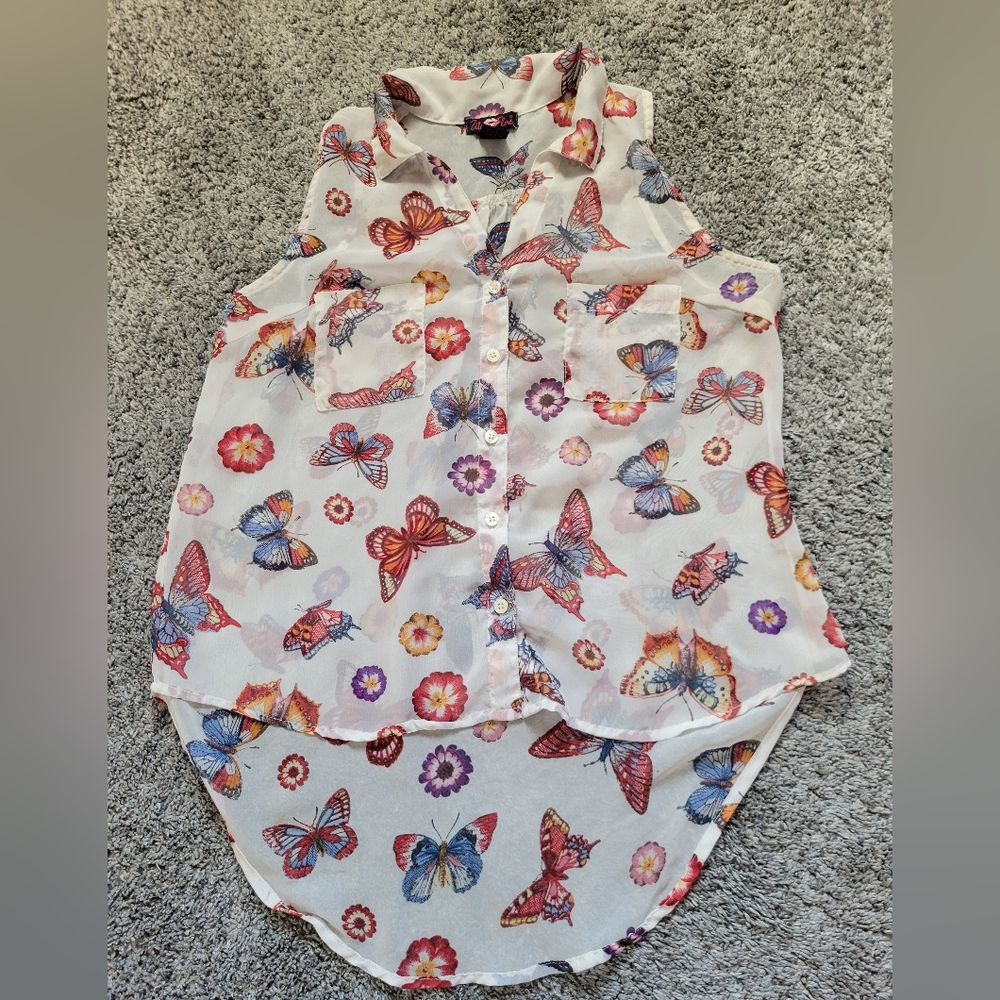 Butterfly Print Sleeveless Blouse Size Large Sheer Flowy *NWOT*